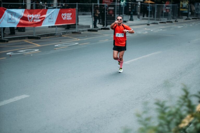 Corsa su strada: i consigli essenziali per prepararsi alla maratona