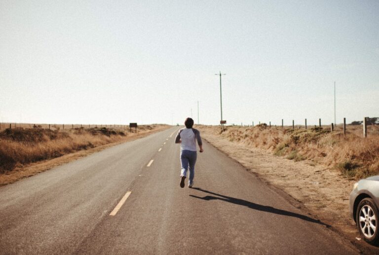 Le scarpe da corsa migliori per la corsa su strada: la tua guida all’acquisto