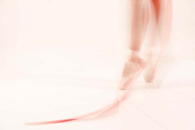 Tutte le tecniche di base della danza classica: la guida completa