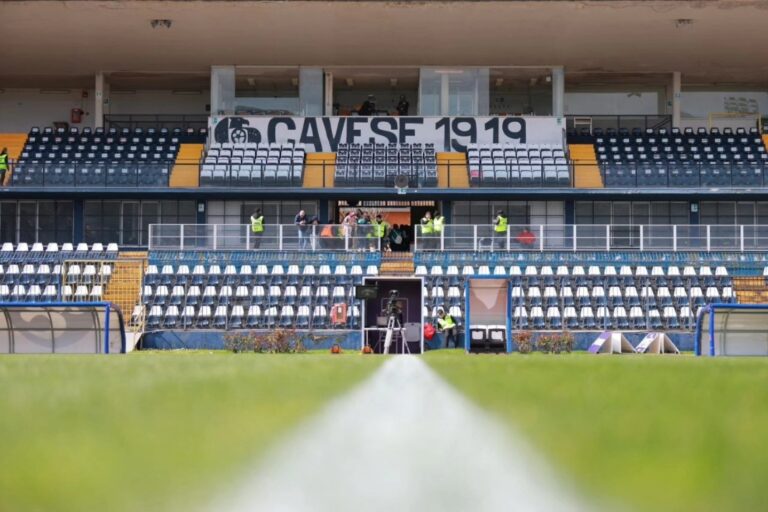 Cavese, aprile di fuoco: 5 finali per decidere il destino